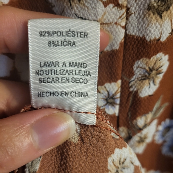 Cute cut-out cold shoulder long sleeves dress/ Robe épaules dénudé manche longue - Picture 7 of 10